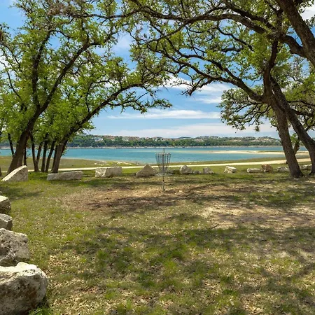 Hogan Hideaway Villa